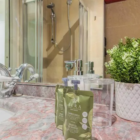 Apartment Duomo - Montenapoleone, Comfort & Wi-fi *