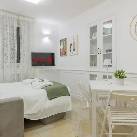 Duomo - Montenapoleone, Comfort & Wi-fi *